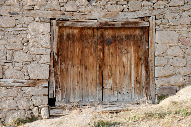 istock old weathered wooden door 1135339677