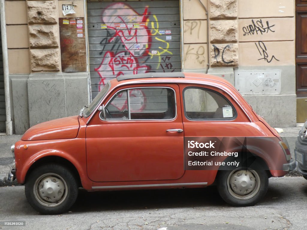 Fiat 500 Car Side View Stock Photo - Download Image Now - Antique, Car,  Design - iStock
