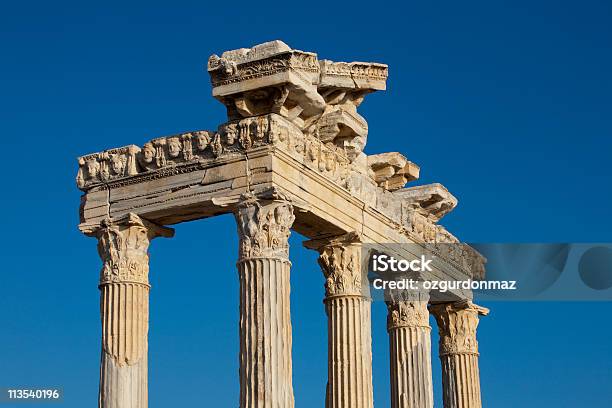 Photo libre de droit de Temple Dapollon Côté Anatalya banque d'images et plus d'images libres de droit de Antalaya - Antalaya, Antique, Antiquités