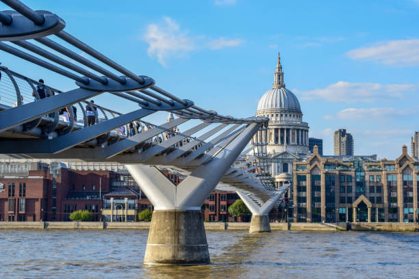 st paul's cathedral and millenium bridge in summer - millennium bridge imagens e fotografias de stock