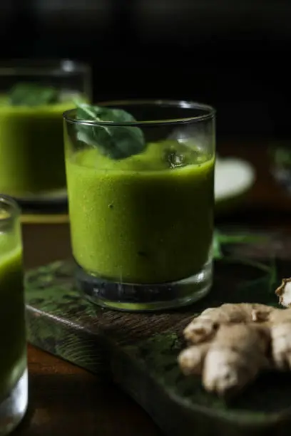 Vegan spinach and ginger smoothie drink