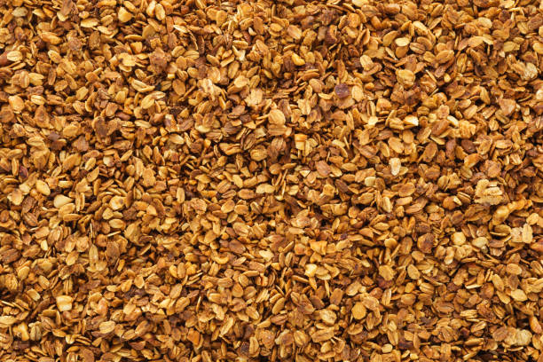 granola sain maison avec de l'avoine, des noix et du miel. - bran flakes photos et images de collection