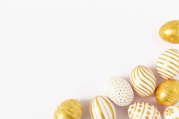 istock Gift card with colorful easter eggs and camomiles. 1135529880