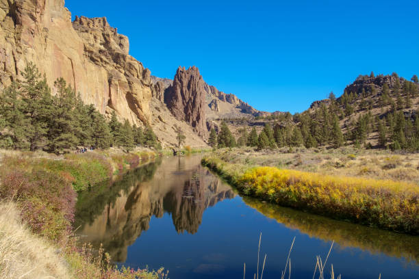 istock Smith Rock Park, Oregon, USA 1135537186