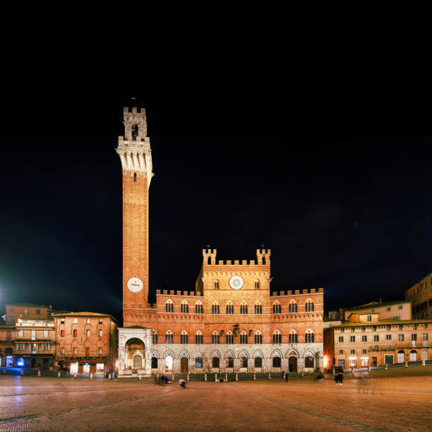 istock Piazza del Campo in Siena in the evening 1135552030