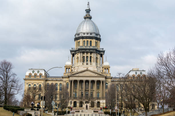 istock Morning light on the state capitol building in Springfield, Illinois. 1135552342
