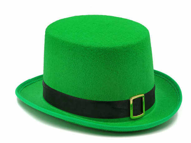 istock green st. patricks day hat isolated on white background 1135573985