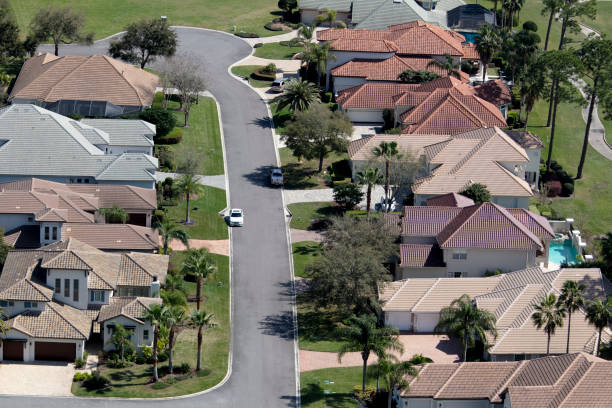 istock Aerial Living in Florida 1135578179