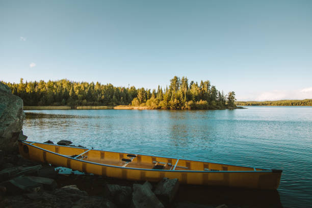 istock A quiet day on the lake 1135605672