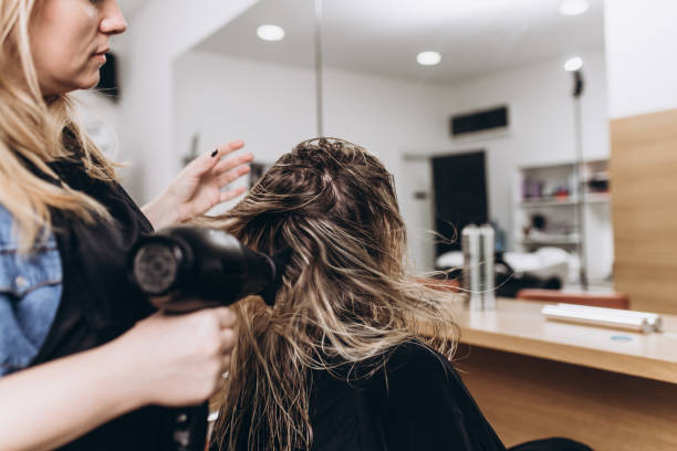 istock Hair salon 1135612160