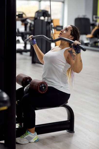 istock Curvy Woman In The Gym 1135684025