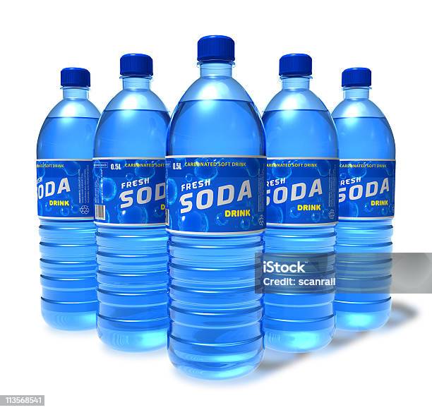 Set Di Soda Bevande In Bottiglie Di Plastica - Fotografie stock e altre immagini di Bottiglia d'acqua - Bottiglia d'acqua, Etichetta, Distillazione