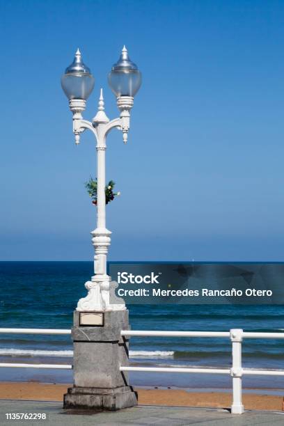 San Lorenzo Beach In Gijón Spain Stock Photo - Download Image Now - Gijon, Street Light, Beach
