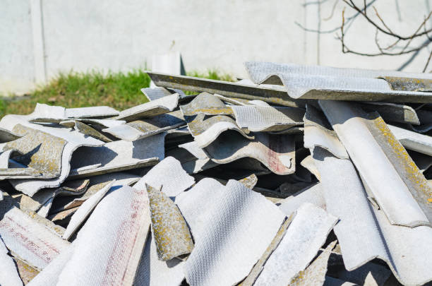 istock Broken asbestos roof, asbestos removal 1135785857