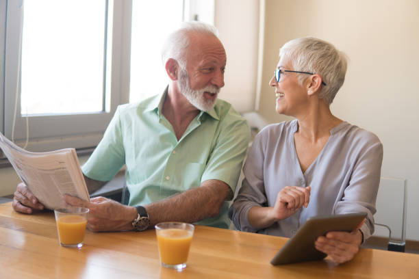 istock Man and woman looking at each other 1135796921