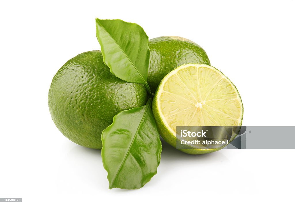 Reife Limette Früchte mit grünen Blätter Isoliert - Lizenzfrei Blatt - Pflanzenbestandteile Stock-Foto
