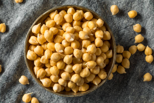 istock Raw Organic Garbanzo Bean Chickpeas 1135828269