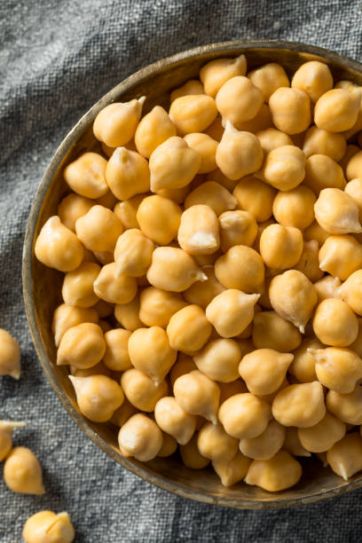 istock Raw Organic Garbanzo Bean Chickpeas 1135829490
