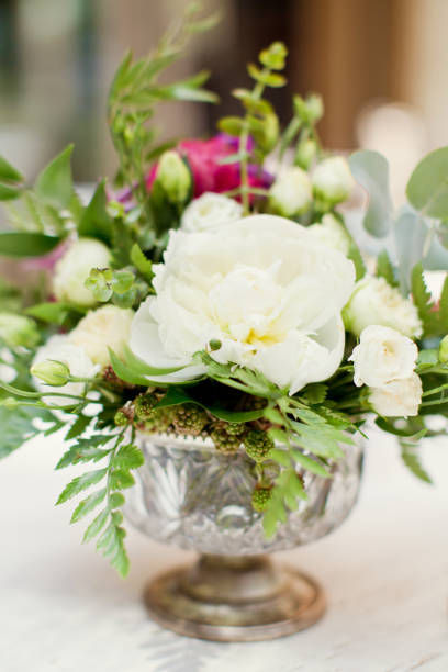 istock flower composition with white and pink flowers 1135831907