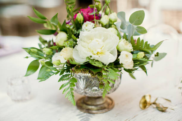 istock flower composition with white and pink flowers 1135831910