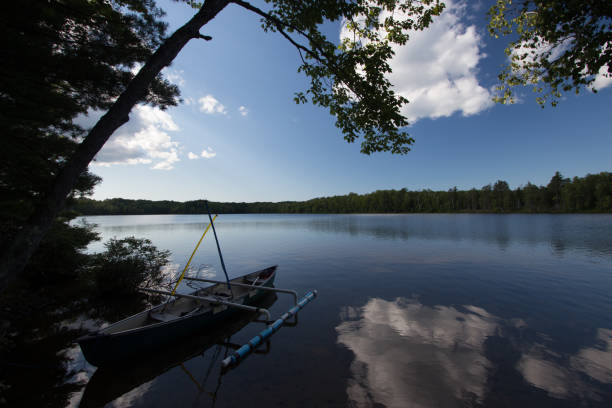 istock Canoe in Hiawatha National Forest 1135870337