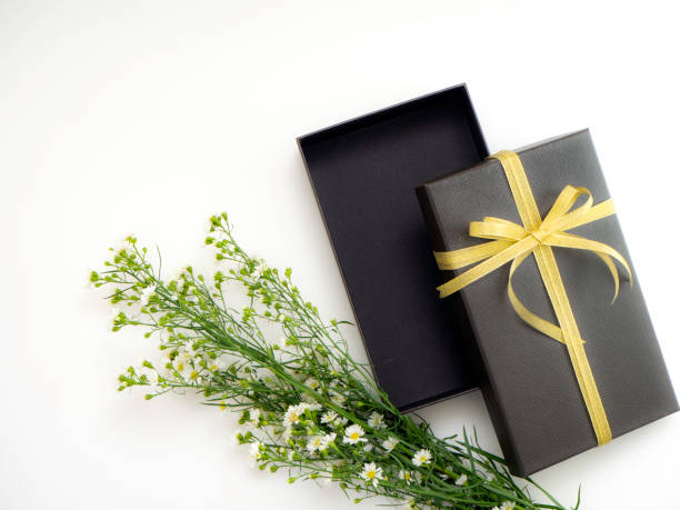 istock Romantic set, Rustic Gift box with gold ribbon and green 1135898527