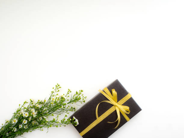 istock Romantic set, Rustic Gift box with gold ribbon and green 1135898540