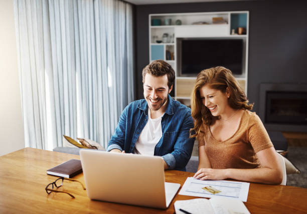 istock Teaming up to make the best financial choices 1135911907