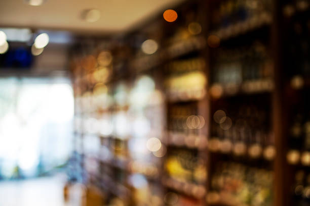 istock Alcohol shop blurred background 1135912195