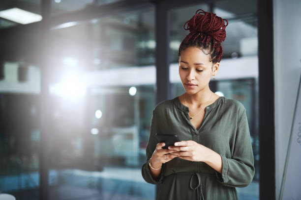 istock She's always in touch with her network of fellow go getters 1135926568