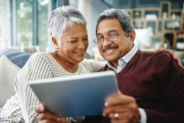 istock Staying connected through the use of technology 1135957287