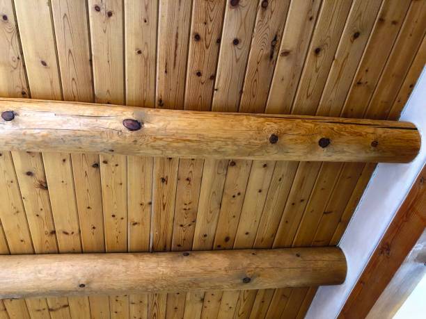 istock Beam support in Southwestern adobe house 1136049221