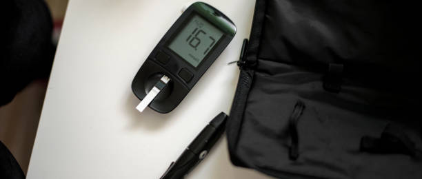 диабет высокий уровень сахара в крови - diabetes high up blood sugar test glucose стоковые фото и изображения