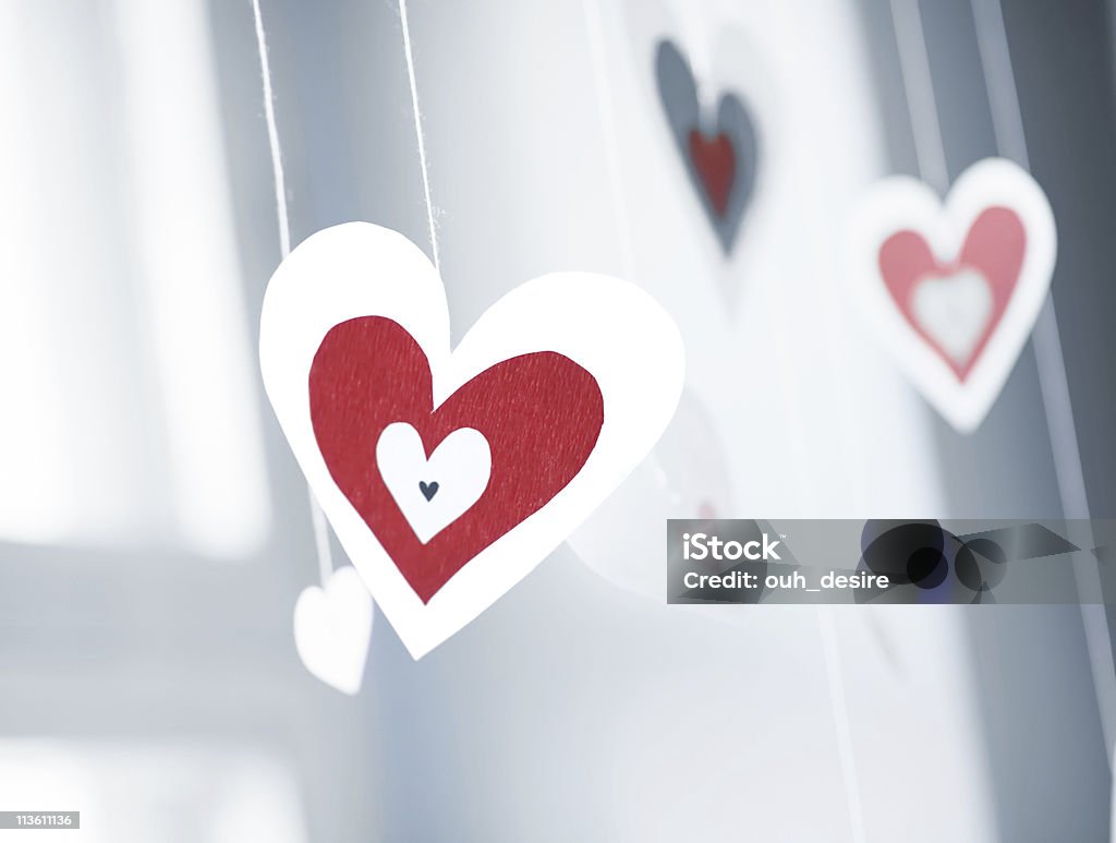 Бумага hearts на резьбы - Стоковые фото Абстрактный роялти-фри