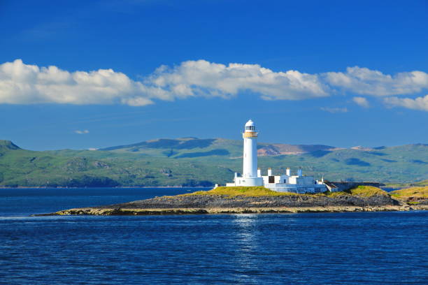 istock Lighthouse on the Isle of Mull 1136132902