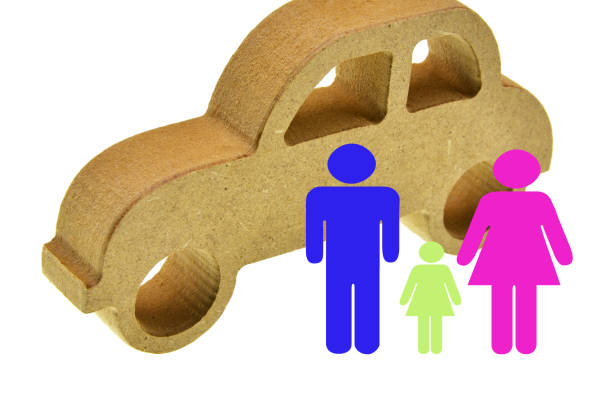 istock family front of car 1136152963