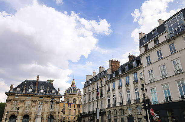 istock beautiful Parisian sunshine 113619361