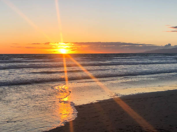 istock Sunset over the pacific ocean in Venice Beach in winter 1136198918