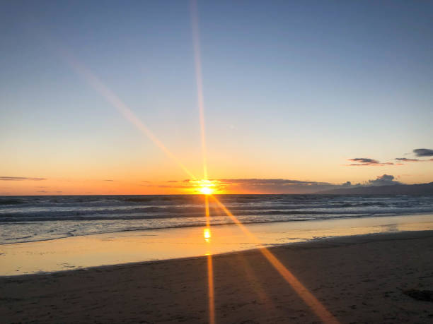 istock Sunset over the pacific ocean in Venice Beach in winter 1136198928