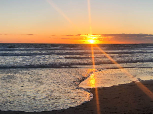 istock Sunset over the pacific ocean in Venice Beach in winter 1136198933
