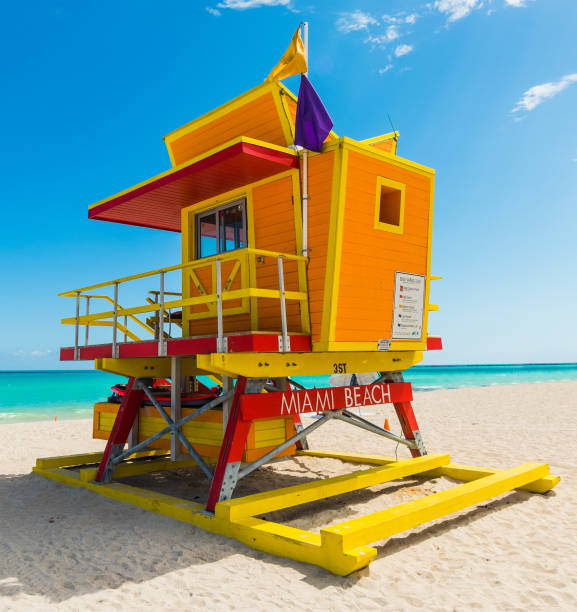 istock Colorful lifeguard tower under a clear sky in Miami Beach 1136233924