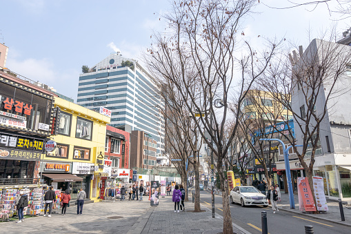Walkable distance of hongdae is an area where many of street performances occur. Hongdae is a famous shopping and clubbing district in Seoul, South Korea. Taken on March 17th 2019.