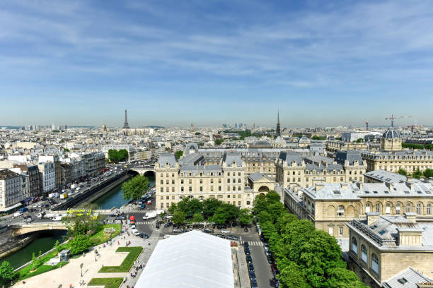 istock Paris, France Skyline 1136304040