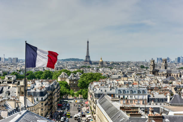 istock Paris, France Skyline 1136304072