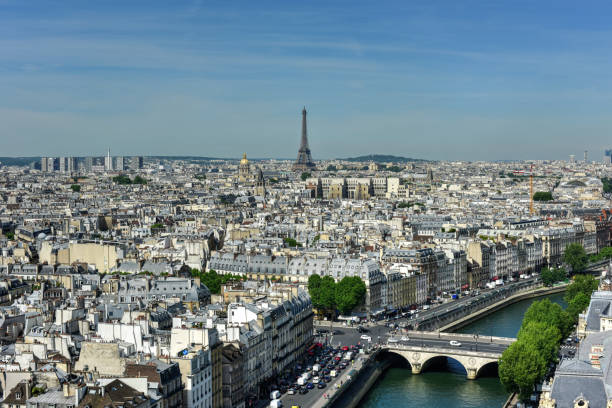 istock Paris, France Skyline 1136304312