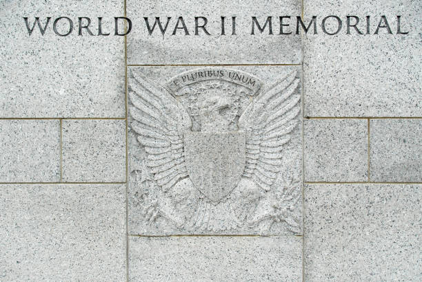 istock World War II Memorial - Washington DC 1136317894