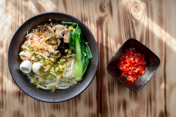 istock Chinese gravy noodles 1136345332