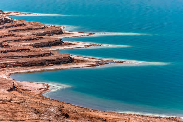 vista dal mar morto - jordan foto e immagini stock