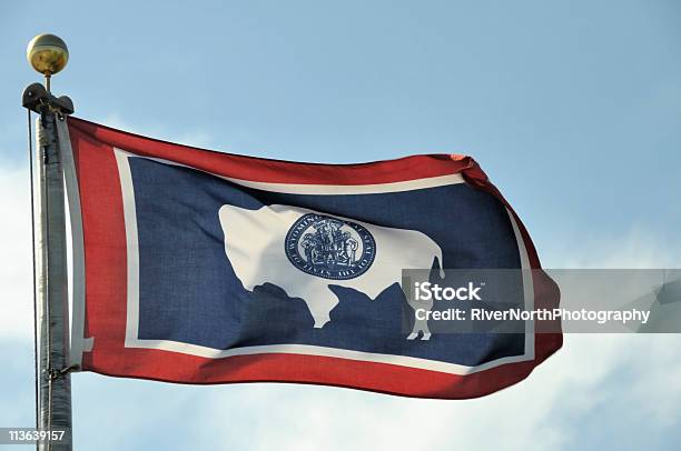 Wyoming Flaga - zdjęcia stockowe i więcej obrazów Bez ludzi - Bez ludzi, Dzień, Flaga