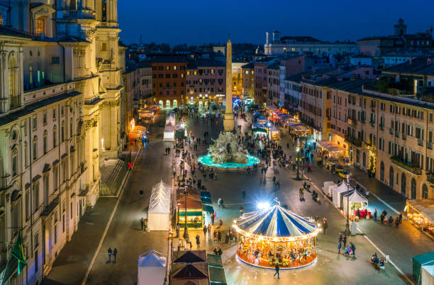 piazza navona in rome during christmas time. italy. - piazza navona imagens e fotografias de stock